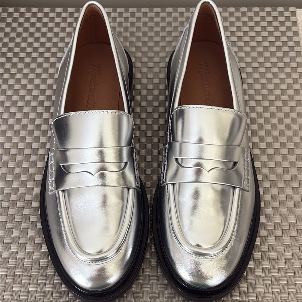 Madewell Silver Loafers Size 7